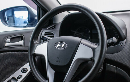 Hyundai Solaris II рестайлинг, 2013 год, 678 000 рублей, 14 фотография