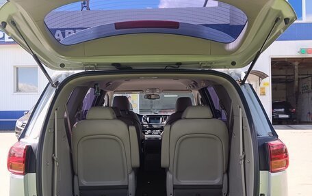 KIA Carnival III, 2019 год, 3 000 000 рублей, 15 фотография