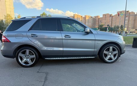 Mercedes-Benz M-Класс, 2012 год, 2 400 000 рублей, 3 фотография