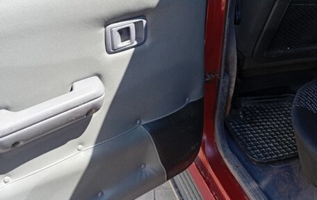 Toyota Hilux VI, 2004 год, 1 100 000 рублей, 11 фотография