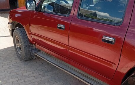 Toyota Hilux VI, 2004 год, 1 100 000 рублей, 8 фотография