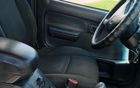 Toyota Hilux VI, 2004 год, 1 100 000 рублей, 14 фотография