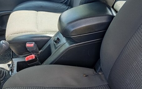 Toyota Hilux VI, 2004 год, 1 100 000 рублей, 13 фотография