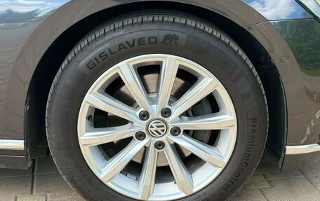Volkswagen Passat B8 рестайлинг, 2018 год, 2 250 000 рублей, 19 фотография