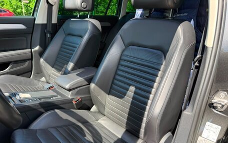 Volkswagen Passat B8 рестайлинг, 2018 год, 2 250 000 рублей, 22 фотография