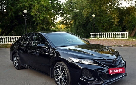 Toyota Camry, 2021 год, 3 600 000 рублей, 9 фотография