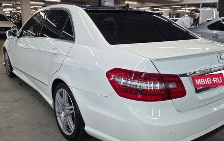 Mercedes-Benz E-Класс, 2012 год, 1 400 000 рублей, 2 фотография