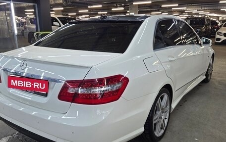 Mercedes-Benz E-Класс, 2012 год, 1 400 000 рублей, 3 фотография