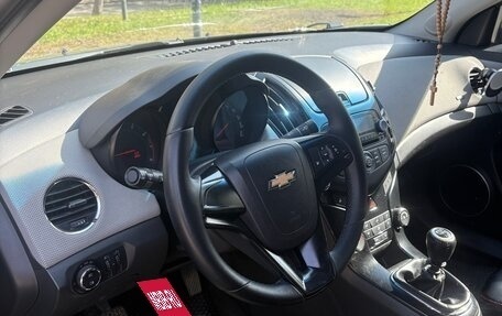 Chevrolet Cruze II, 2012 год, 820 000 рублей, 9 фотография