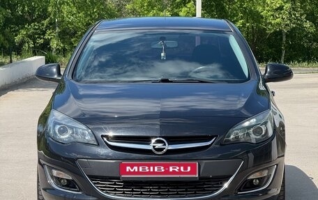 Opel Astra J, 2015 год, 1 100 000 рублей, 1 фотография