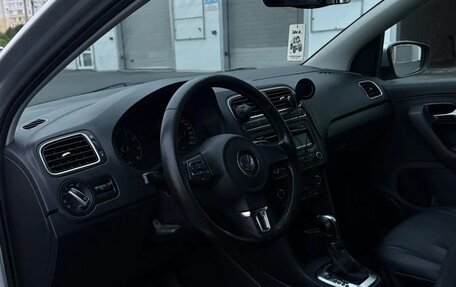 Volkswagen Polo VI (EU Market), 2011 год, 890 000 рублей, 10 фотография