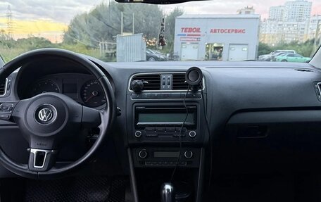 Volkswagen Polo VI (EU Market), 2011 год, 890 000 рублей, 12 фотография