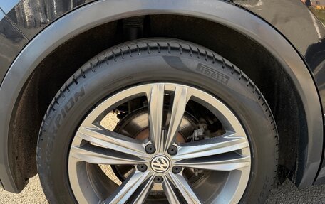 Volkswagen Tiguan II, 2018 год, 2 550 000 рублей, 5 фотография