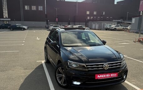 Volkswagen Tiguan II, 2018 год, 2 550 000 рублей, 2 фотография