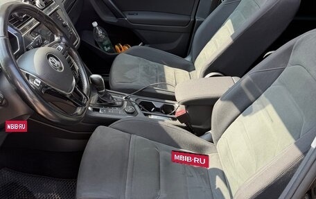 Volkswagen Tiguan II, 2018 год, 2 550 000 рублей, 9 фотография