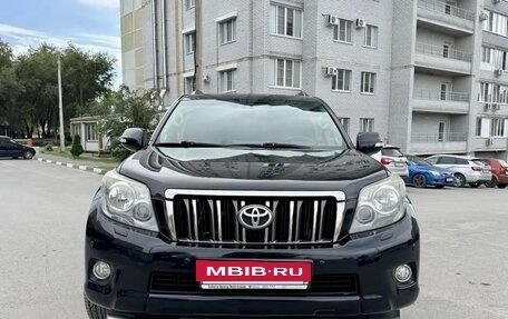 Toyota Land Cruiser Prado 150 рестайлинг 2, 2011 год, 3 300 000 рублей, 2 фотография