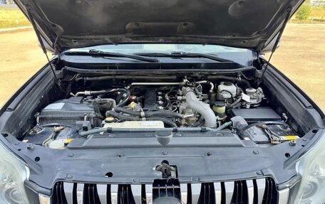 Toyota Land Cruiser Prado 150 рестайлинг 2, 2011 год, 3 300 000 рублей, 10 фотография