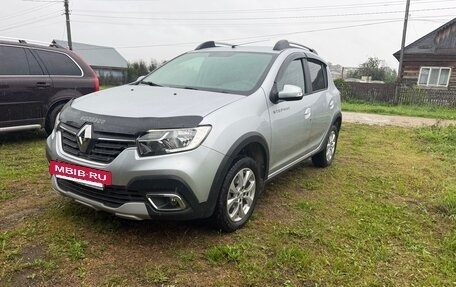 Renault Sandero II рестайлинг, 2020 год, 1 430 000 рублей, 3 фотография