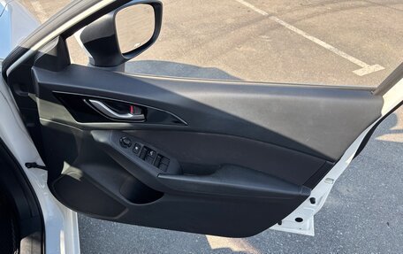 Mazda Axela, 2014 год, 1 150 000 рублей, 14 фотография
