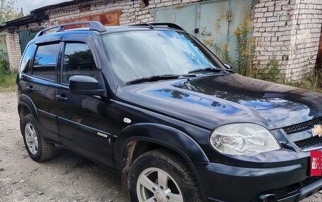 Chevrolet Niva I рестайлинг, 2017 год, 660 000 рублей, 6 фотография