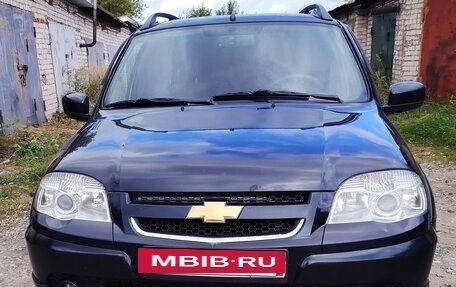 Chevrolet Niva I рестайлинг, 2017 год, 660 000 рублей, 4 фотография