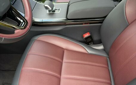 Land Rover Range Rover Evoque II, 2024 год, 5 300 000 рублей, 15 фотография