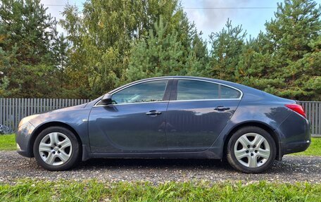 Opel Insignia II рестайлинг, 2011 год, 900 000 рублей, 2 фотография