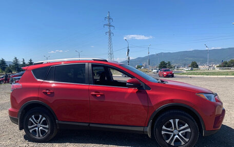 Toyota RAV4, 2017 год, 2 000 000 рублей, 2 фотография