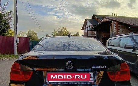 BMW 3 серия, 2005 год, 950 000 рублей, 17 фотография