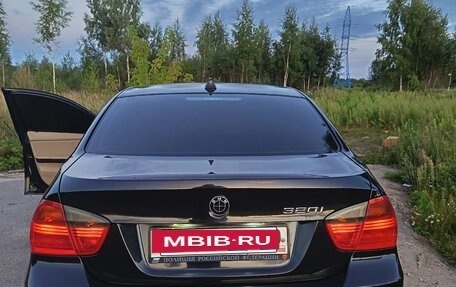 BMW 3 серия, 2005 год, 950 000 рублей, 19 фотография