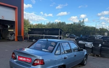 Daewoo Nexia I рестайлинг, 2010 год, 300 000 рублей, 3 фотография