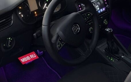 Skoda Octavia, 2017 год, 1 050 000 рублей, 8 фотография