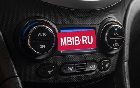 Hyundai Solaris II рестайлинг, 2012 год, 949 000 рублей, 16 фотография
