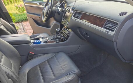 Volkswagen Touareg III, 2012 год, 2 159 999 рублей, 10 фотография