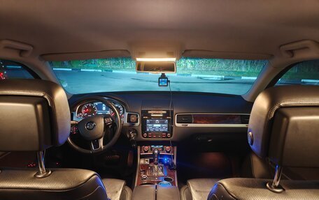 Volkswagen Touareg III, 2012 год, 2 159 999 рублей, 19 фотография