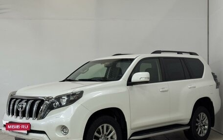 Toyota Land Cruiser Prado 150 рестайлинг 2, 2017 год, 3 769 000 рублей, 3 фотография