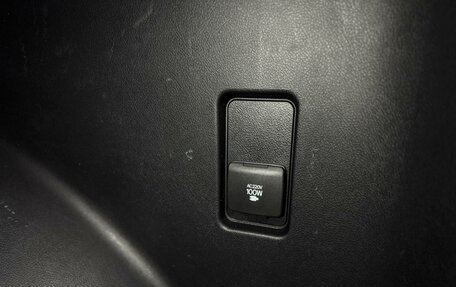 Toyota Land Cruiser Prado 150 рестайлинг 2, 2017 год, 3 769 000 рублей, 8 фотография