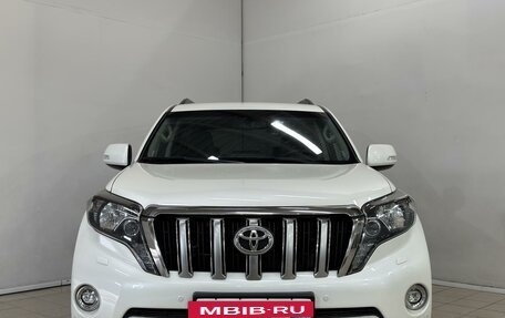 Toyota Land Cruiser Prado 150 рестайлинг 2, 2017 год, 3 769 000 рублей, 12 фотография