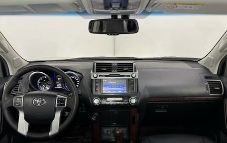 Toyota Land Cruiser Prado 150 рестайлинг 2, 2017 год, 3 769 000 рублей, 22 фотография