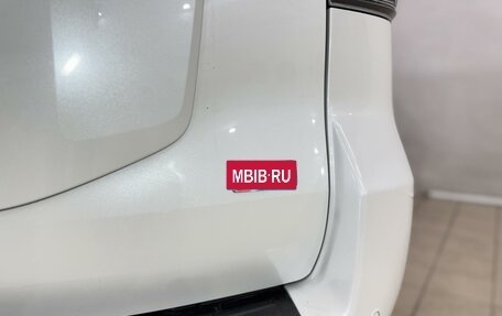 Toyota Land Cruiser Prado 150 рестайлинг 2, 2017 год, 3 769 000 рублей, 34 фотография