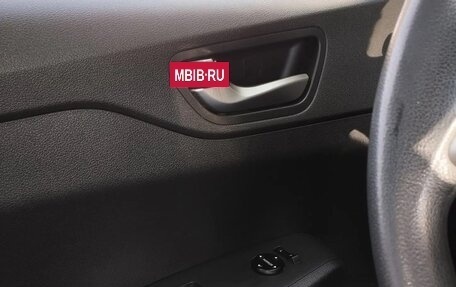 Hyundai Solaris II рестайлинг, 2017 год, 1 090 000 рублей, 15 фотография