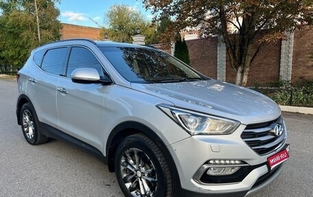 Hyundai Santa Fe III рестайлинг, 2017 год, 2 100 000 рублей, 1 фотография