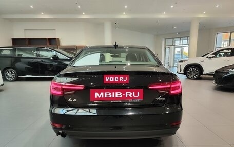 Audi A4, 2018 год, 2 179 000 рублей, 5 фотография
