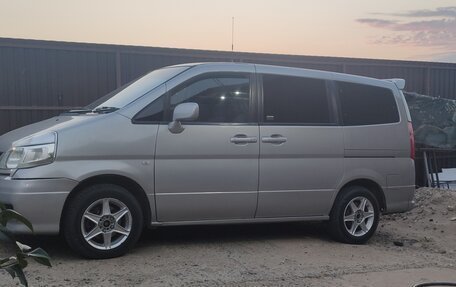 Nissan Serena II, 2001 год, 580 000 рублей, 3 фотография