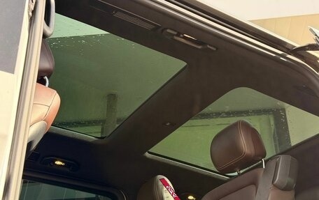 Mercedes-Benz V-Класс, 2016 год, 4 100 000 рублей, 26 фотография