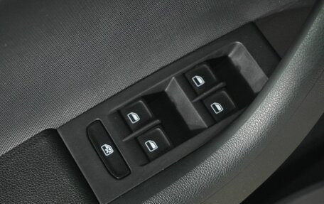 Skoda Rapid I, 2015 год, 1 010 000 рублей, 14 фотография