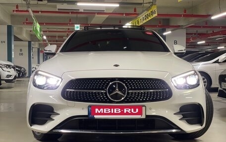 Mercedes-Benz E-Класс, 2021 год, 3 030 000 рублей, 4 фотография