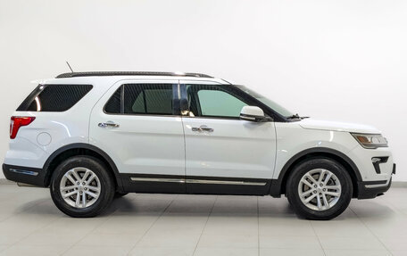 Ford Explorer VI, 2018 год, 3 300 000 рублей, 4 фотография