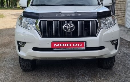 Toyota Land Cruiser Prado 150 рестайлинг 2, 2020 год, 4 980 000 рублей, 1 фотография