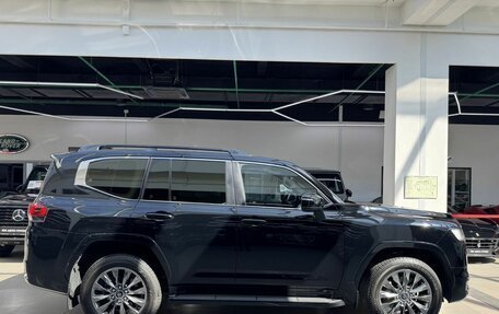 Toyota Land Cruiser, 2024 год, 11 790 000 рублей, 9 фотография
